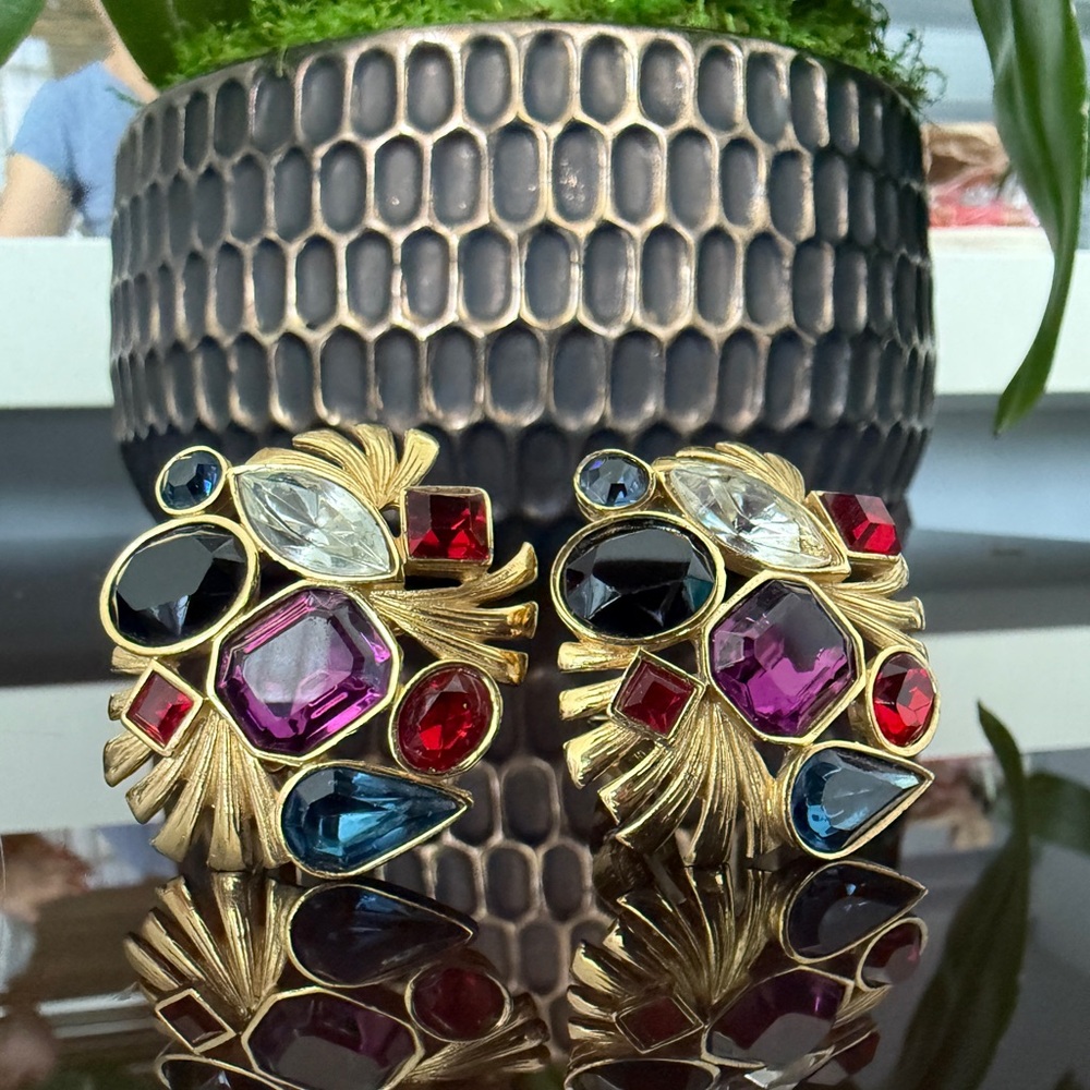 LOT 1836 18K gold plated Givenchy vintage color stones clip on earrings - Picture 9 of 10